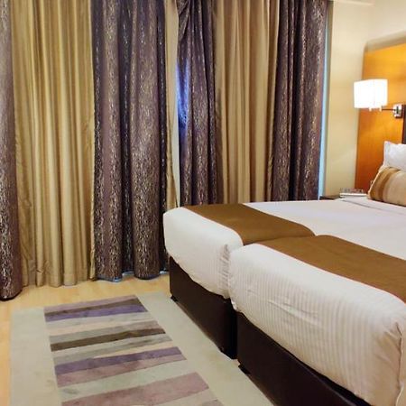 Turyaa Chennai - Omr It Expressway Hotel Bagian luar foto