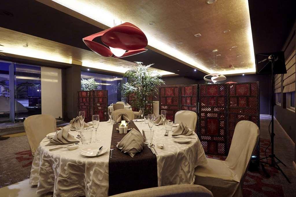 Turyaa Chennai - Omr It Expressway Hotel Restoran foto