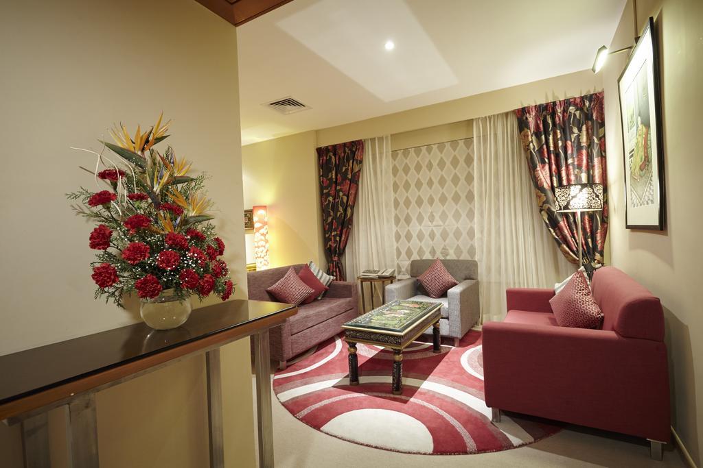 Turyaa Chennai - Omr It Expressway Hotel Bagian luar foto